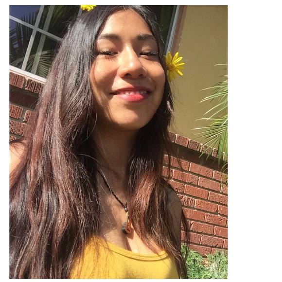 Meet your Posher, Leslie - Picture 1 of 1